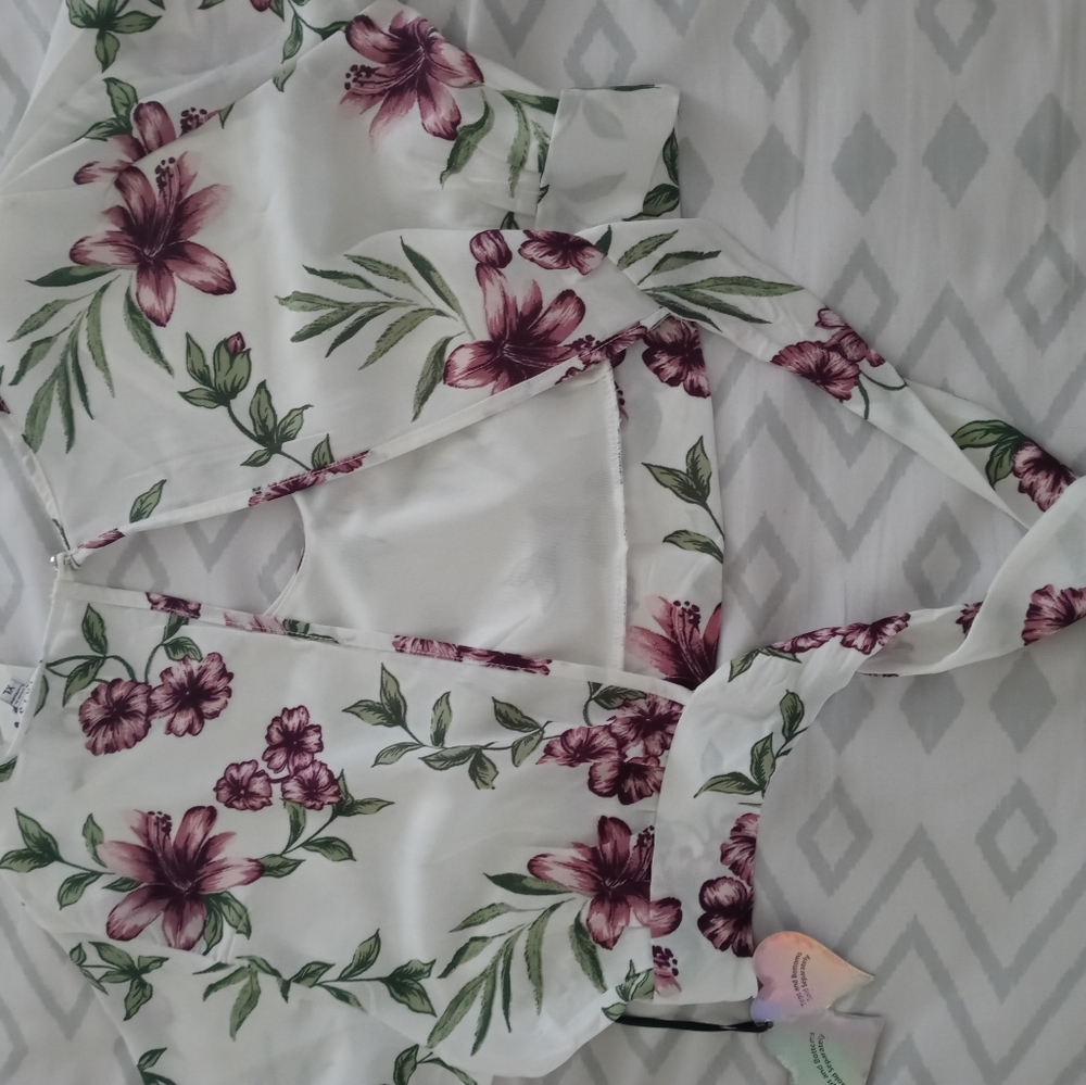 Crop top - Picture 3 of 5